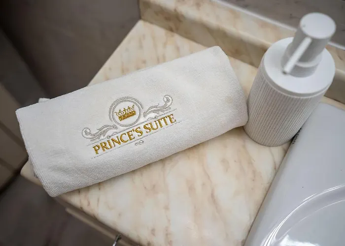 Prince'S Suite - Budget Rooms & Apt Piazza Del Popolo Apartment *