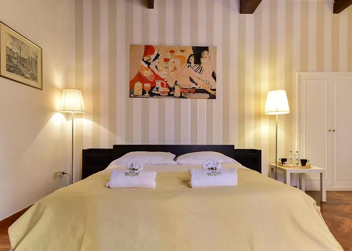 Prince'S Suite - Budget Rooms & Apt Piazza Del Popolo Apartment
