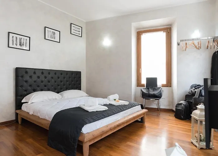 Prince'S Suite - Budget Rooms & Apt Piazza Del Popolo Apartment