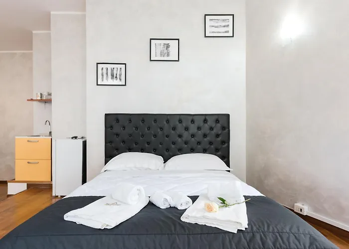 Prince'S Suite - Budget Rooms & Apt Piazza Del Popolo Apartment