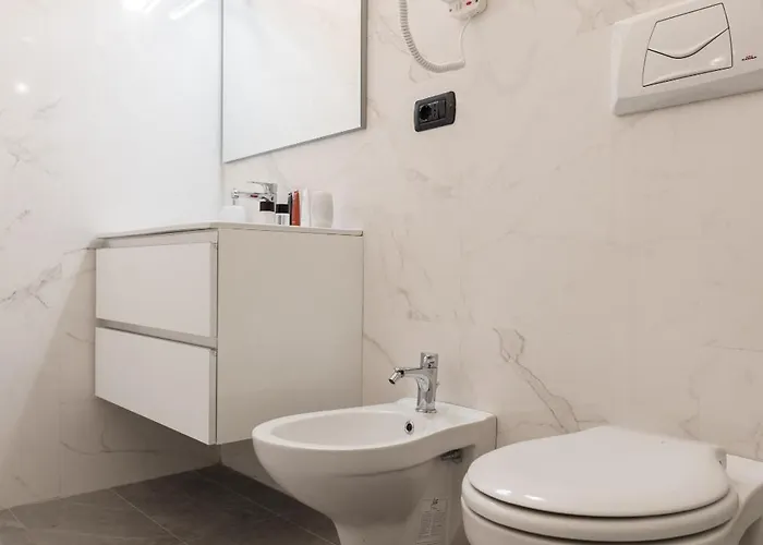 Prince'S Suite - Budget Rooms & Apt Piazza Del Popolo Apartment Rom