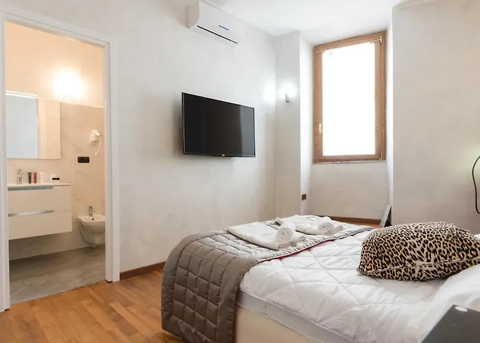 Prince'S Suite - Budget Rooms & Apt Piazza Del Popolo Apartment *